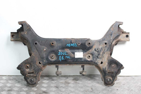 Балка передней подвески Kia Soul (AM) 2008–2013 624002K400 (47433)