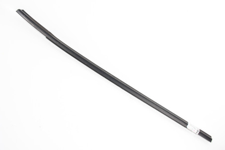 Молдинг скла двері задній правий Nissan Rogue S 2007-2015 82820JM70A (47547)