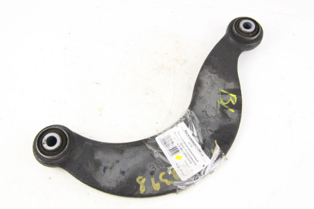 Важіль задній поперечний верхній (півмісяць) правий Mazda 3 (BL) 2009-2014 BP4K28C10B (47581)