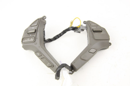 Кнопки управления на руль Infiniti G37 (V36) Sedan 2008-2010 25550JK12A (47682)
