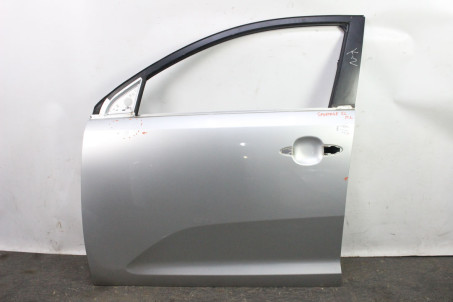 Двері передні ліві Kia Sportage (SL) 2010-2015 760033W000 (47878)