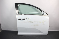 Двері передні праві Kia Sportage (SL) 2010-2015 760043W000 (47879)