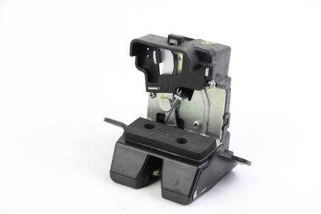 Замок кришки багажника Kia Sportage (SL) 2010-2015 812303W000 (47940)