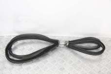 Уплотнитель крышки багажника Kia Sportage (SL) 2010-2015 873213U000 (47996)