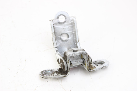 Петля двері задньої лівої низ Kia Sportage (SL) 2010-2015 793102H000 (48097)