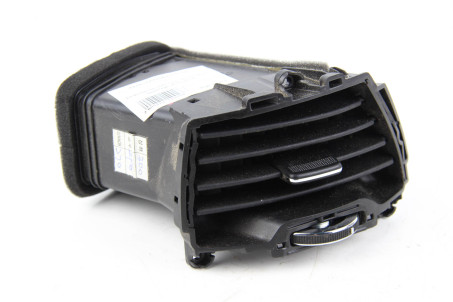 Дефлектор торпедо правий Kia Sportage (SL) 2010-2015 974903W000 (48214)