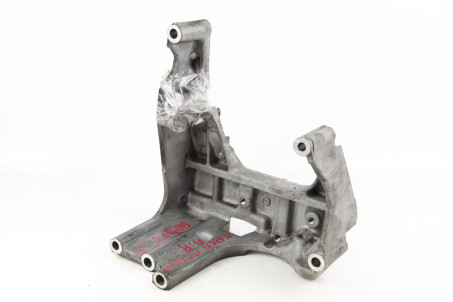 Кронштейн подушки двигателя правый 2.5 Nissan Rogue S 2007-2015 13507JG30A (48510)