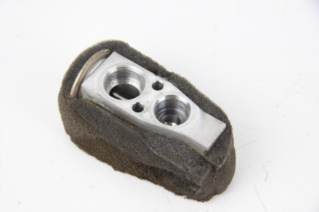 Клапан испарителя кондиционера Mazda CX-5 (KE) 2012-2017 KF0361J14 (48866)