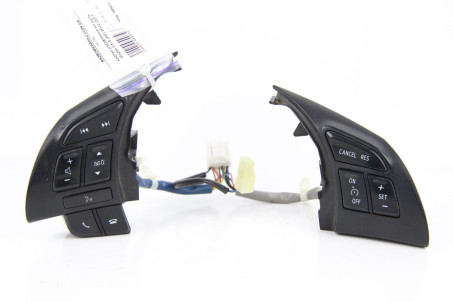 Кнопки управления на руль Mazda CX-5 (KE) 2012-2017 KD35664M3 (48903) KD62664M9