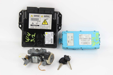 Блок керування двигуном комплект 3.2 TDI Mitsubishi Pajero Wagon IV (V90) 2007-2013 1860A702 (49398)