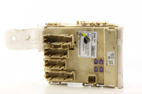 Блок предохранителей сервис Toyota RAV-4 IV 2012-2018 8273042810 (49442)