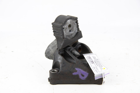 Кронштейн двигуна правий 2.0 CVT Toyota RAV-4 III 2005-2012 1231537030 (49788)