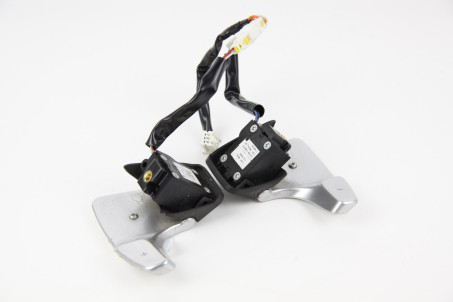 Кнопки управления на руль (лепестки) Nissan Rogue S 2007-2015 25550JM02A (49819)