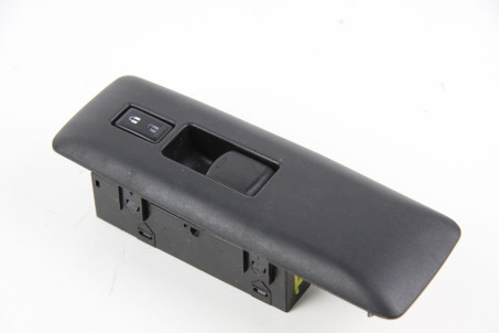 Кнопка склопідіймача одиночна передня Nissan Rogue S 2007-2015 25411EL30A (50007)