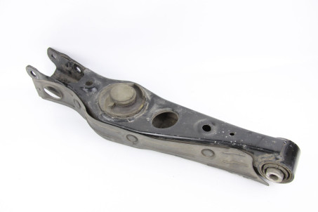 Важіль задній поперечний під пружину правий Kia Sportage (QL) 2015-2021 55220D3050 (50732)