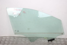 Стекло двери переднее правое Kia Sportage (QL) 2015-2021 82420F1000 (50883)