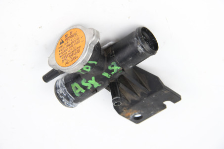 Горловина радіатора 1.8 Mitsubishi ASX 2010-2022 1350A043 (50961)