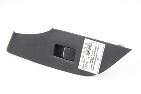 Кнопка склопідіймача одиночна задня ліва Toyota RAV-4 V 2018- 7427242110 (51234)