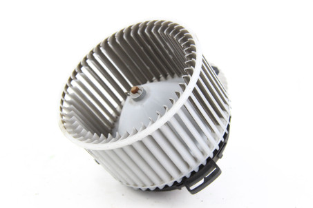 Моторчик печки Mazda 3 (BL) 2009-2014 BBP261B10 (51332)