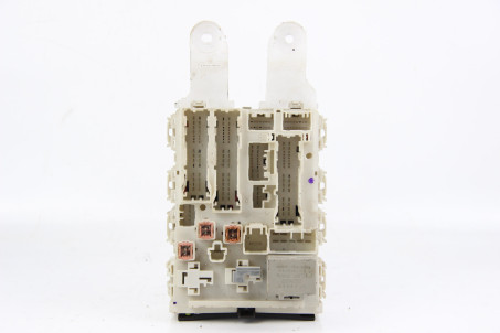 Блок предохранителей сервис Toyota Auris 2006-2012 8273012220 (51370)