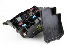 Блок запобіжників двигуна 3.5 LH Toyota RAV-4 III 2005-2012 8274142010 (51694)