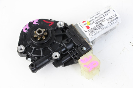 Моторчик склопідіймача задній правий Nissan Murano S (Z51) 2008-2016 827301BA0A (52062)