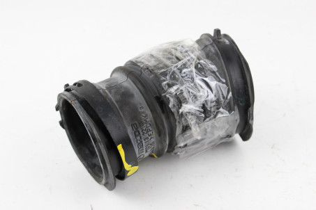 Патрубок воздушного фильтра 2.5 USA Mazda 6 (GJ) 2012-2018 PY0113221 (53769)