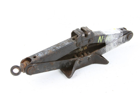 Домкрат Nissan Almera (N16) 2000-2006  (54077)