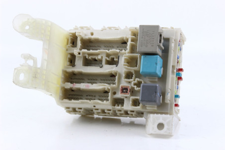 Блок запобіжників сервіс Toyota Scion TC Coupe 2004-2007 USA 8273021060 (54100)