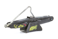 Домкрат Toyota Scion TC Coupe 2004-2007 USA 0911150051 (54112)