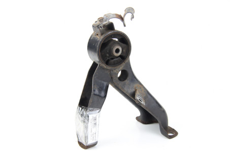 Подушка мотора задня 2.2D Mitsubishi Outlander (CW) XL 2006-2014 1092A087 (54354)