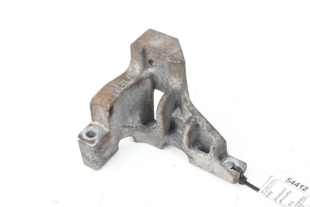 Кронштейн кріплення компресора А / С 2.0-2.4 Mitsubishi Outlander (GF) 2012- 7813A287 (54412)