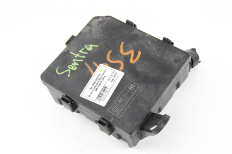 Блок запобіжників двигуна Nissan Sentra (B17) 2013-2016 284B73RA1A (54572)