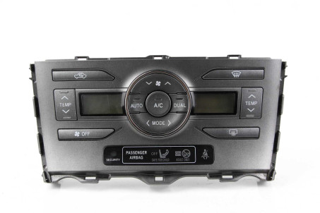 Блок управления печкой под климат Toyota Auris 2006-2012 5590002220 (55141)