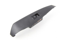 Кнопка склопідіймача одиночна передня права Mazda 6 (GJ) 2012-2018 GLF266380A (55152)