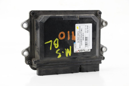 Блок керування двигуном 2.0 АКПП Mazda 3 (BL) 2009-2014 PE2K18881L (55181)