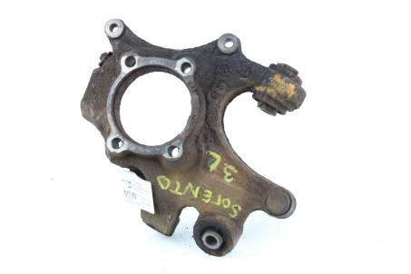 Цапфа задняя левая Kia Sorento (XM) 2009–2015 527102P000 (55567)