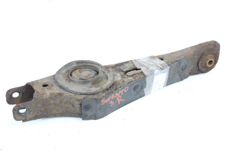 Важіль задній поперечний правий Kia Sorento (XM) 2009–2015 552202P100 (55583)