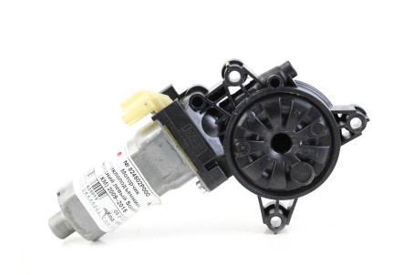 Моторчик стеклоподъёмника передний левый Kia Sorento (XM) 2009–2015 824502P000 (55662)