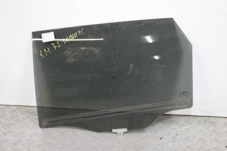 Стекло двери заднее левое Kia Sorento (XM) 2009–2015 834112P000 (55670)