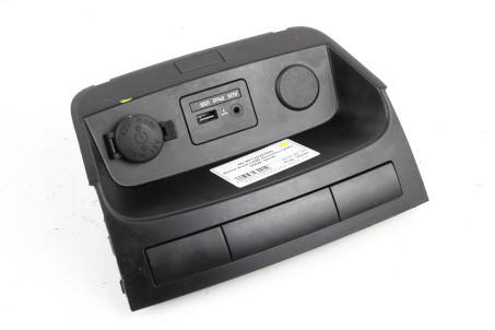 Блок AUX-USB Kia Sorento (XM) 2009–2015 961202P000 (56393)