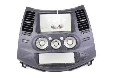 Дефлекторы центральных воздуховодов Mitsubishi Grandis 2004-2010  (56531)