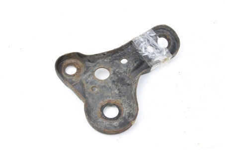 Кронштейн передньої балки правий Mazda 6 (GH) 2008-2012 GS1D34611 (56730)