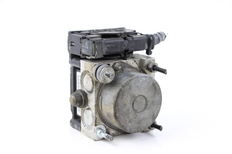 Блок ABS 1.6 АКПП 09- Nissan Note (E11) 2006-2013 476609U400 (56824)