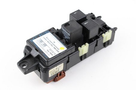 Блок запобіжників сервіс Mitsubishi Space Star 1998-2005  (56836)