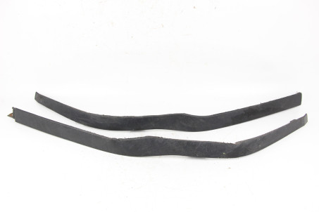 Губа переднього бампера Toyota Corolla E12 (E120) 2000-2006 7685202070 / 7685102080 (56964)