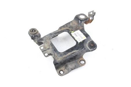 Полка аккумуляторная Mazda 3 (BK) 2003-2008 BP4K5603YE (56995)