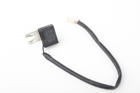 Конденсатор антени Toyota RAV-4 II 2000-2005 9098004197 (57071)