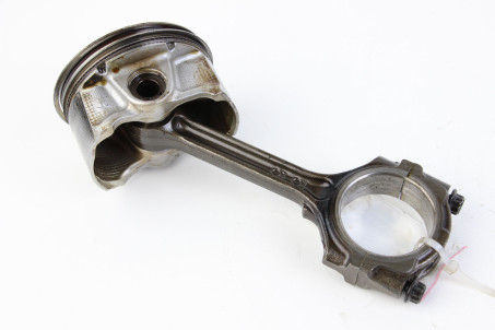 Шатун вместе с поршнем 2.5 (QR25) Nissan Rogue S 2007-2015 12100AE01A (57393)