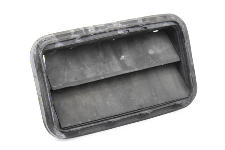 Клапан вентиляции салона LH Toyota Yaris USA 2006-2009 седан 6293133020 (57679)